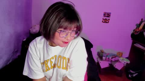 Zoe 3 online show from January 22, 11:43 pm