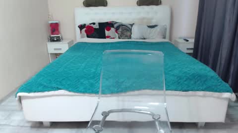 Alice online show from March 1, 1:29 pm