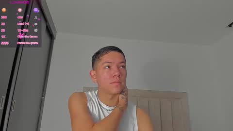 Juliiiiian online show from February 11, 11:03 am