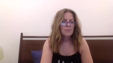 Snapshot of iampoppyy chatting on October 11, 2:16 am iampoppyy online show from October 11, 2:16 am