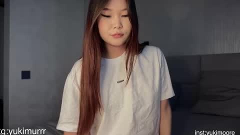 iamyuki_ online show from March 30, 2:22 am