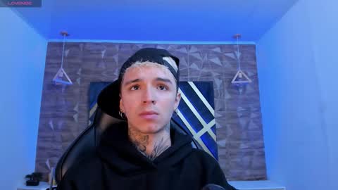 IAN CASTILLO online show from February 21, 11:24 am