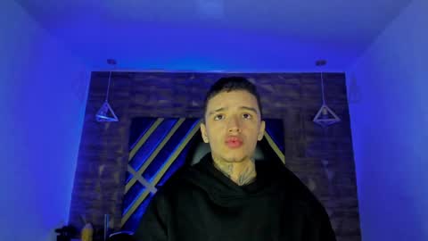 IAN CASTILLO online show from April 7, 11:12 am