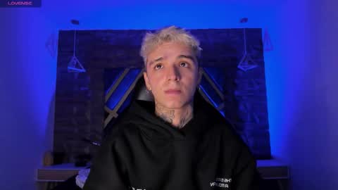 IAN CASTILLO online show from February 17, 11:20 am