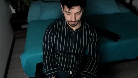 Ian Davis online show from October 23, 12:28 pm