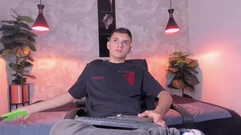 ian_jacob online show from March 19, 7:52 pm