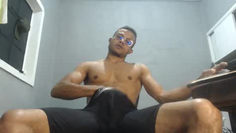 ian_tuner online show from December 7, 11:18 pm