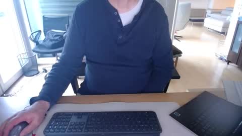 iandy12 online show from February 4, 7:29 am