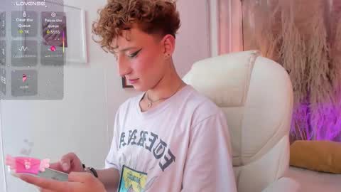 ian  online show from September 18, 8:46 pm