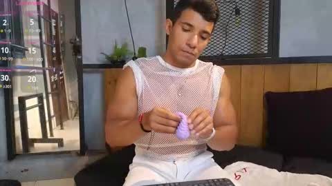 Ian knox online show from January 5, 7:28 pm