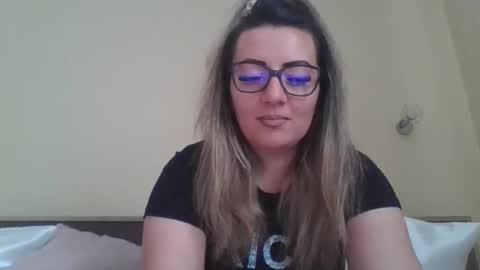 Yasmine online show from January 17, 10:46 am