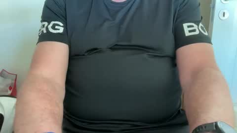 iaws61 online show from April 8, 9:45 am