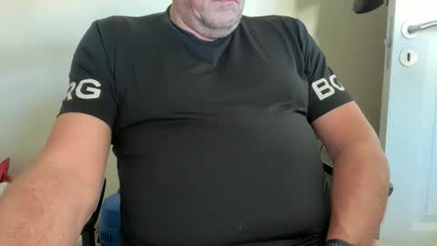 iaws61 online show from April 10, 9:36 am