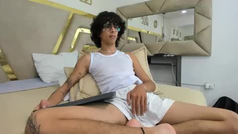 ibratxandy online show from December 5, 7:55 pm