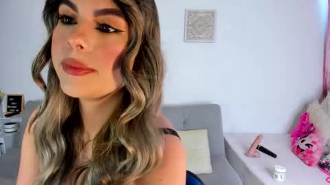 ice_y_abigail online show from December 17, 12:34 pm