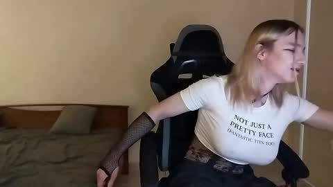 Jade online show from February 2, 4:14 pm