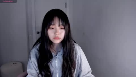 Hitomi   online show from November 7, 9:28 pm