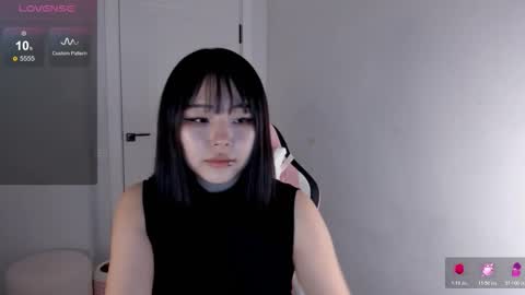 Hitomi   online show from November 29, 5:59 am