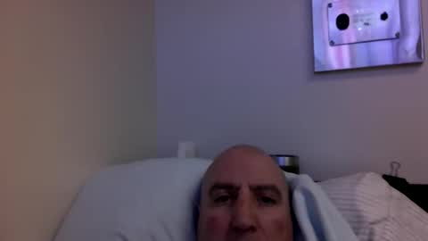 icumming online show from March 8, 7:09 pm