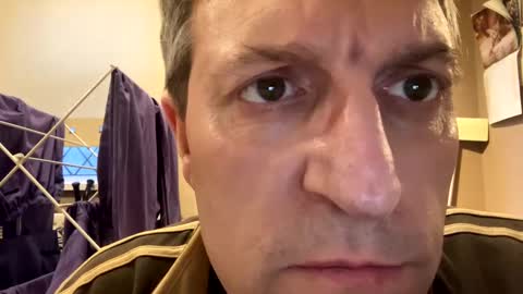 Snapshot of icums4u chatting on December 30, 3:34 pm icums4u online show from December 30, 3:34 pm