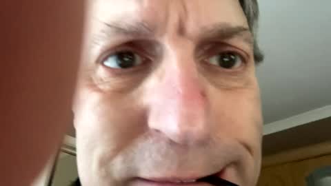 Snapshot of icums4u chatting on January 22, 2:03 pm icums4u online show from January 22, 2:03 pm