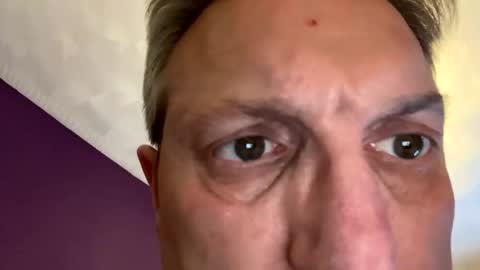 Snapshot of icums4u chatting on March 3, 4:26 pm icums4u online show from March 3, 4:26 pm