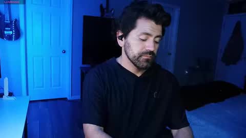 Snapshot of icy_ivy chatting on September 15, 3:52 am Ivan online show from September 15, 3:52 am