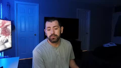 Snapshot of icy_ivy chatting on March 4, 6:58 am Ivan online show from March 4, 6:58 am