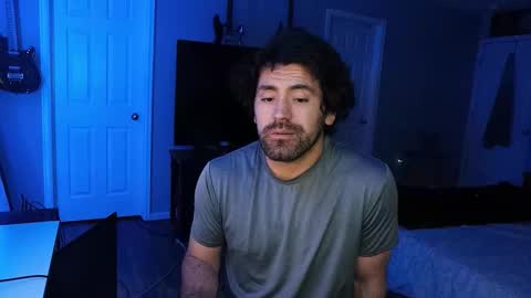 Snapshot of icy_ivy chatting on October 29, 2:13 am Ivan online show from October 29, 2:13 am