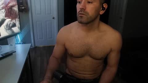 Snapshot of icy_ivy chatting on February 20, 6:35 pm Ivan online show from February 20, 6:35 pm