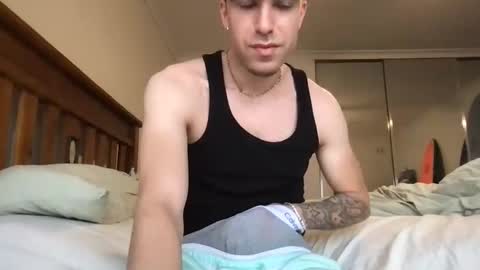 icyninesix online show from February 22, 6:17 am