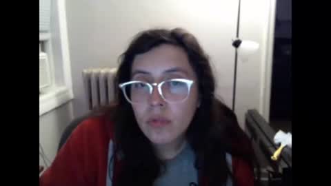 idkjustagirl online show from November 3, 9:32 am