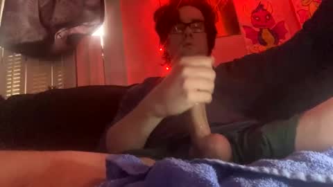 Snapshot of idkwhattocallthisone chatting on January 9, 5:22 pm idkwhattocallthisone online show from January 9, 5:22 pm