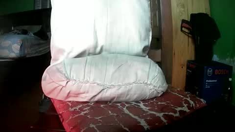 Nicolas online show from February 8, 3:43 am