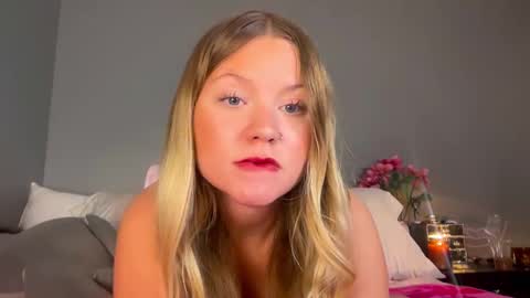 Snapshot of iheartcassie2844 chatting on October 9, 11:32 pm cassie online show from October 9, 11:32 pm