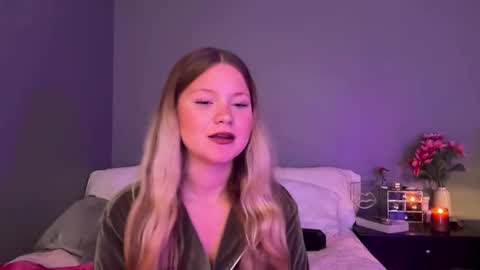 Snapshot of iheartcassie2844 chatting on October 1, 6:07 pm cassie online show from October 1, 6:07 pm