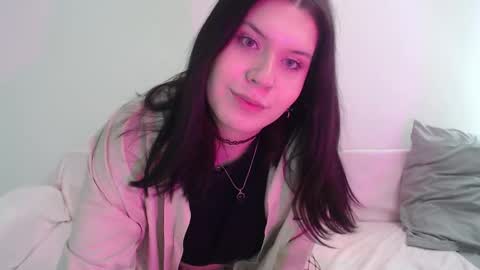 Snapshot of iintimate_flesh chatting on October 1, 10:36 am Vella online show from October 1, 10:36 am