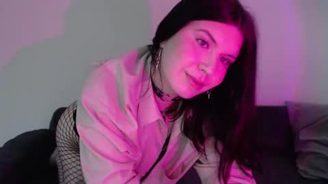 Snapshot of iintimate_flesh chatting on September 19, 8:18 am Vella online show from September 19, 8:18 am