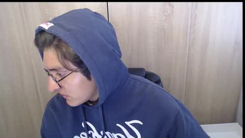 ikyan_nc online show from December 2, 3:32 pm