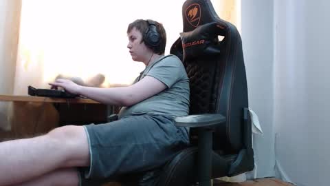 lord online show from February 14, 9:01 am