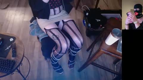 illcallitlilac online show from February 7, 10:40 am