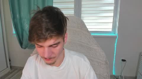 Snapshot of illusions888 chatting on January 27, 10:06 am D-Illusion online show from January 27, 10:06 am