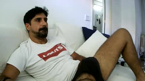 ilmangj90 online show from July 13, 9:57 am