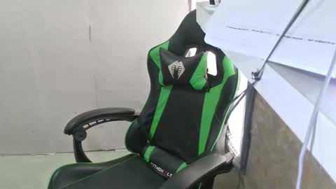 KATRINA online show from October 9, 1:00 am