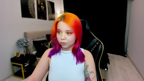 Roxy online show from May 28, 6:17 pm