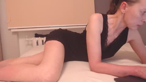 Amariah                          online show from December 14, 9:10 pm