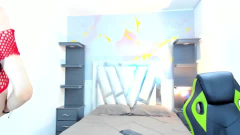 im_brittany_333 online show from January 19, 4:00 am