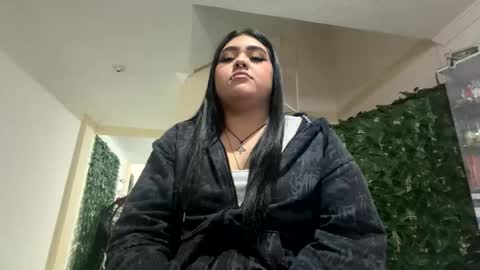 im_bunny__ online show from June 4, 9:43 pm