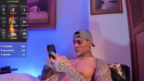 Snapshot of im_dominike chatting on February 9, 7:48 am im_dominike online show from February 9, 7:48 am