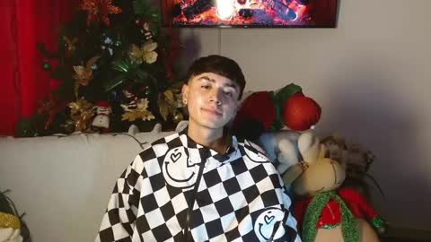 Snapshot of im_juanda chatting on December 24, 8:27 pm im_juanda online show from December 24, 8:27 pm
